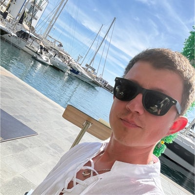 38 year old Male seeks a single or double room Main Photo