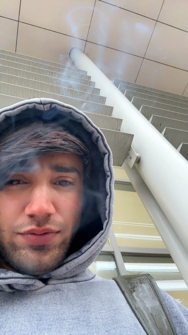 looking for Room Main Photo