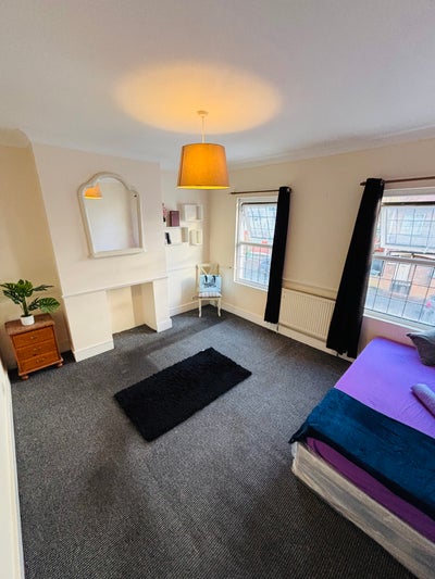🌿 Spacious Room in Streatham Main Photo
