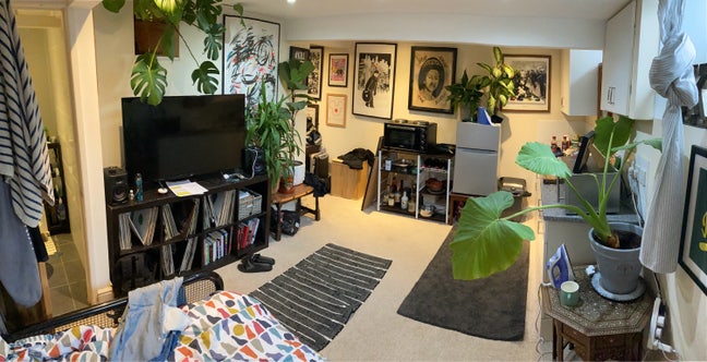 Warm Studio flat within Georgian Home Main Photo