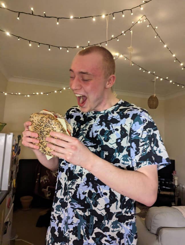 Young Professional round Broomhall/Crookes/Sharrow Main Photo