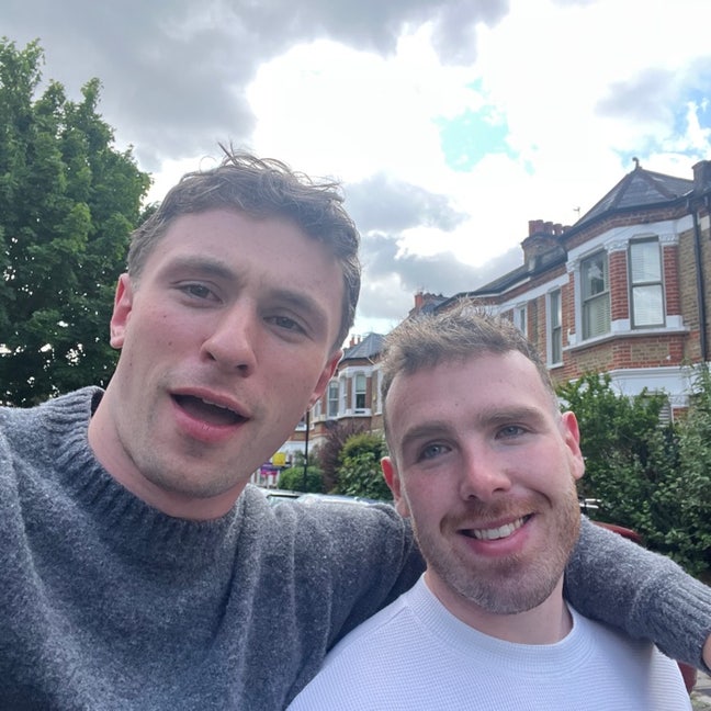 Young professional seeking room in Fulham  Main Photo