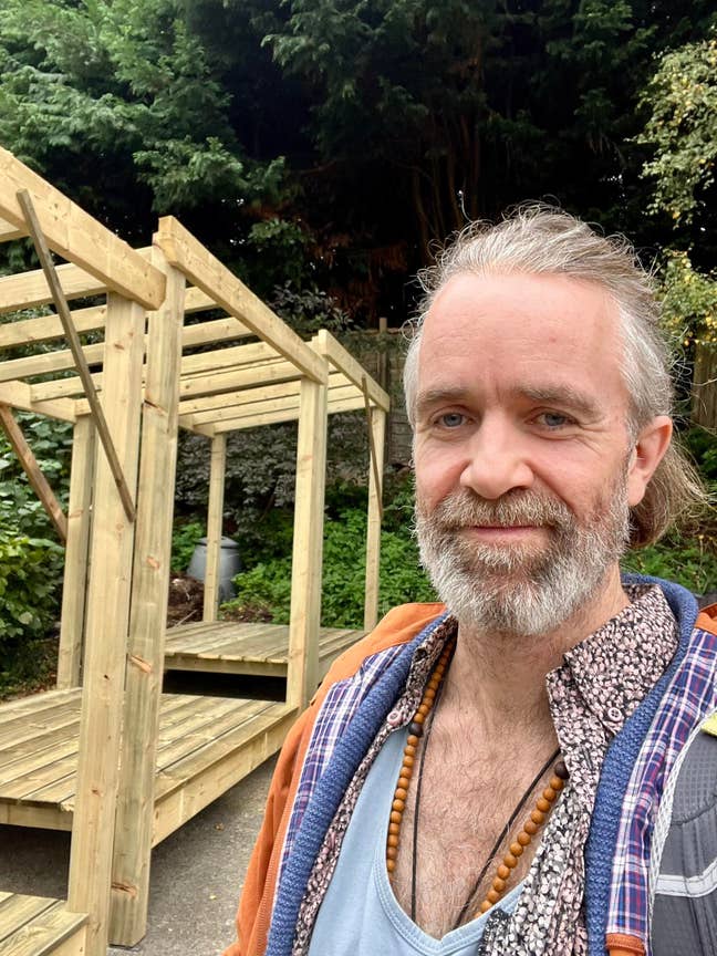 Creative professional seeking light Brighton home Main Photo