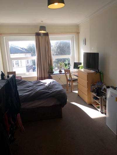 Extremely Large & Bright Double Ensuite Room BH2 Main Photo