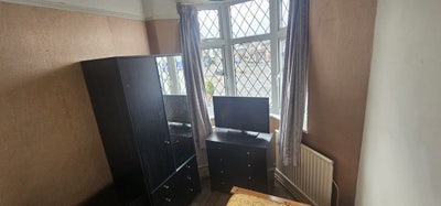 Single room for rent Main Photo