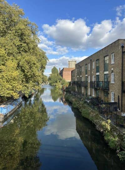 Beautiful room in house on Regents Canal,  Main Photo