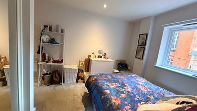 Flatmate required for en-suite bedroom  Main Photo