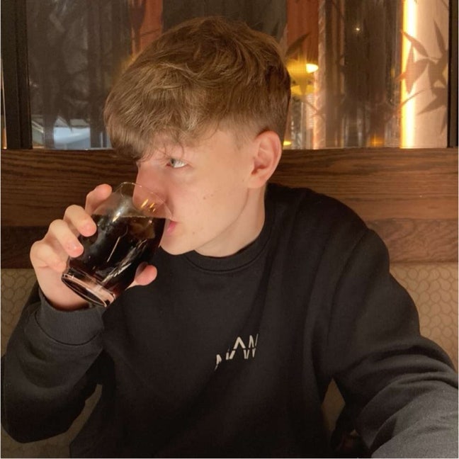 Looking for flat share Main Photo