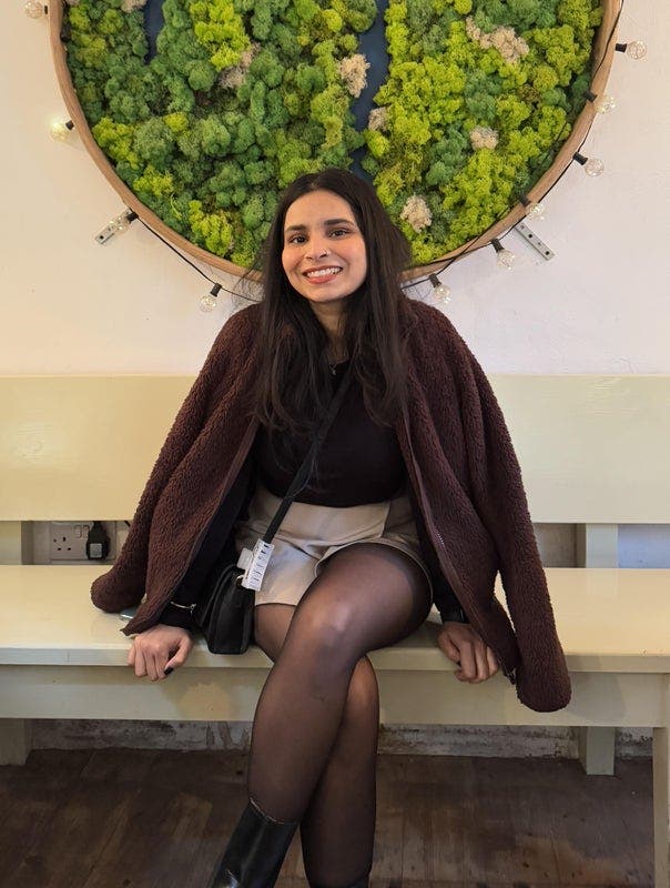 Professional Female seeks a double room Main Photo