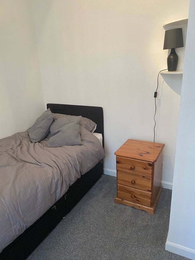  Beautifully presented Victorian house share  Main Photo