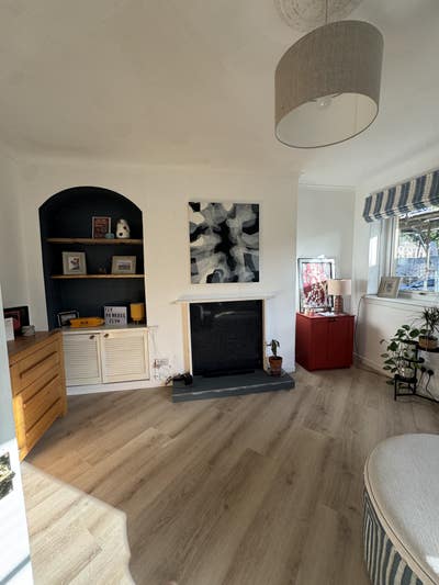 Double Room in Flat with Sea Views Main Photo