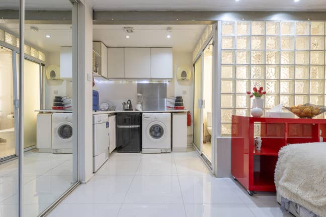 A Unique & Extraordinary Garden Studio Main Photo