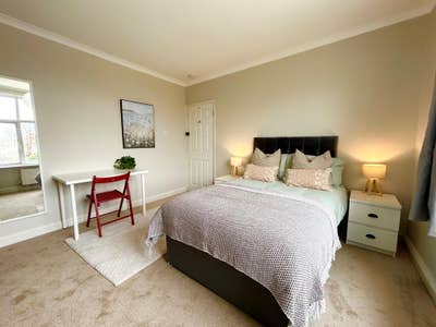 Single & Lrg Dbl | Filton | All Bills | No Deposit Main Photo