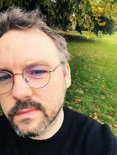 Professional seeks calm, friendly (double+ensuite) Main Photo