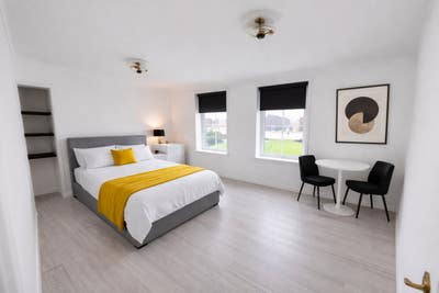 3 Bright Rooms opposite The Oval - 3 min to tube Main Photo