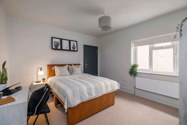 Last Room in Luxury Shared Living in Branksome Main Photo