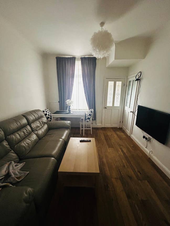 1 Single + 1 Double to Let Separately and Home Gym Main Photo