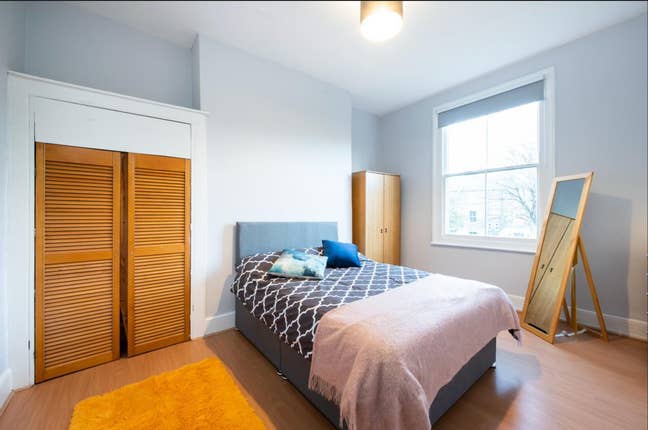 Peaceful home in Stockwell - 1 room available Main Photo