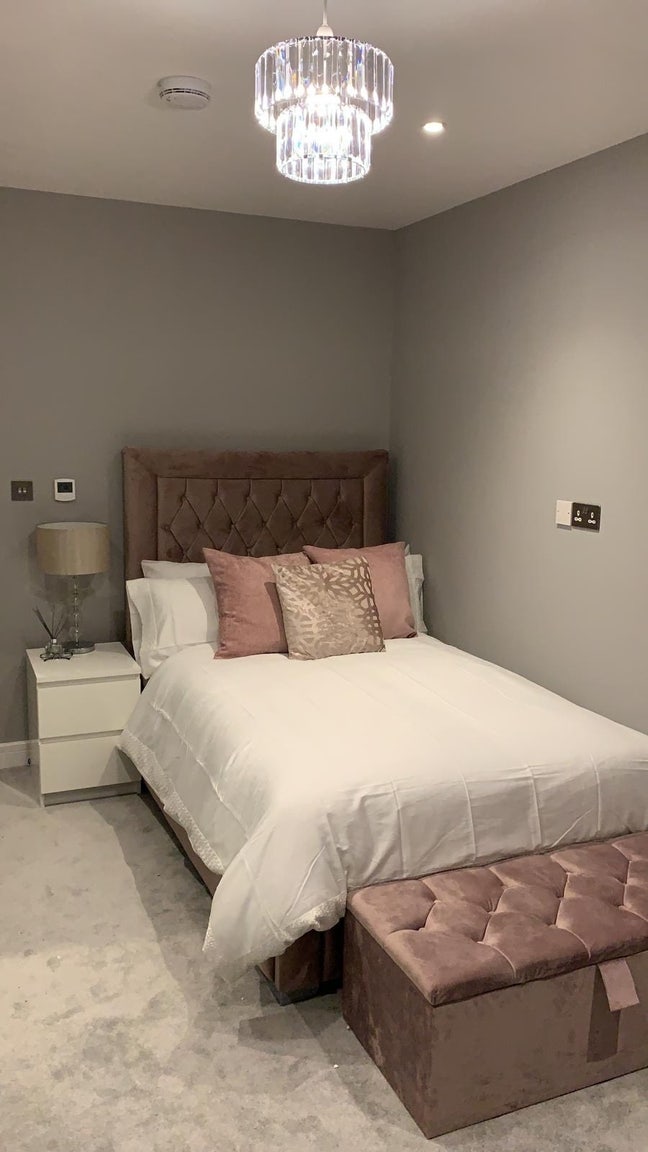 Large Double Room in Friendly Purley Flatshare Main Photo