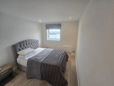 Double Bedroom  Main Photo