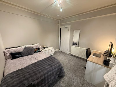 Double room 5min walk to Sutton station,bills inc Main Photo