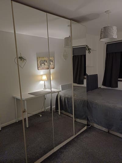 Small double room for rent Main Photo