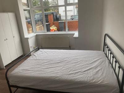 1 Bed Flat Main Photo