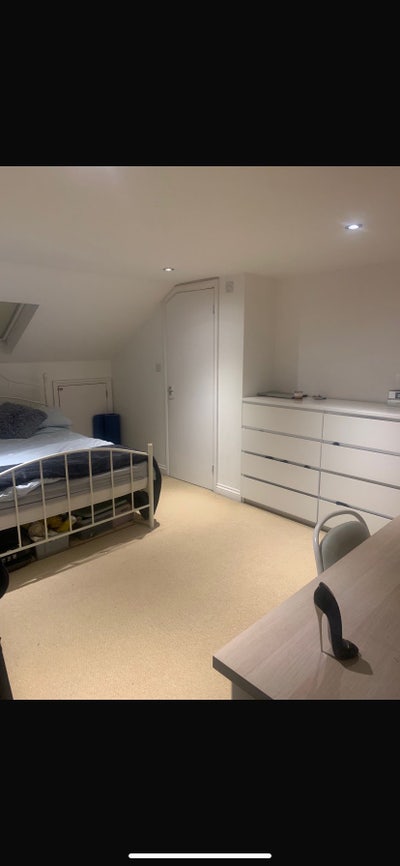 1 en-suite room available in southville  Main Photo