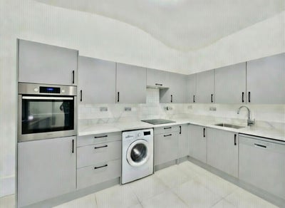  Spacious  Double  Bedroom  in  Female-Preferred Shared  Flat
 Main Photo