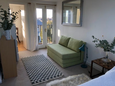 Lovely bright flat & location Free Parking  Main Photo