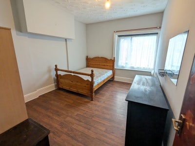 ✨ 🛏️ Rooms for Single Use Available – Willesden Main Photo