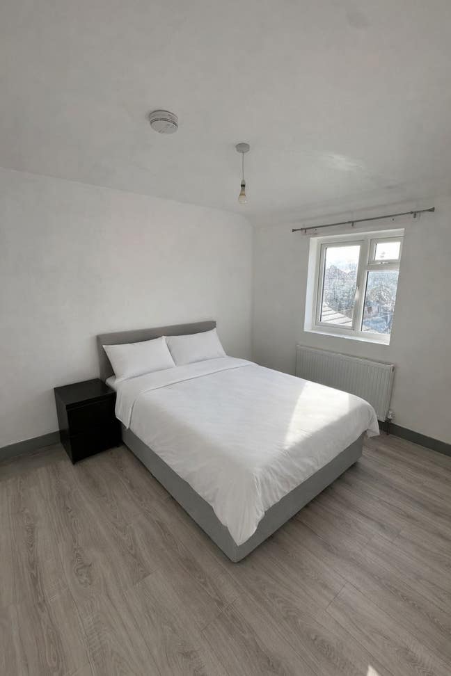 Furnished Double Rooms, CB4 Main Photo