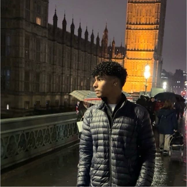 19 year old Male seeks a single or double room Main Photo