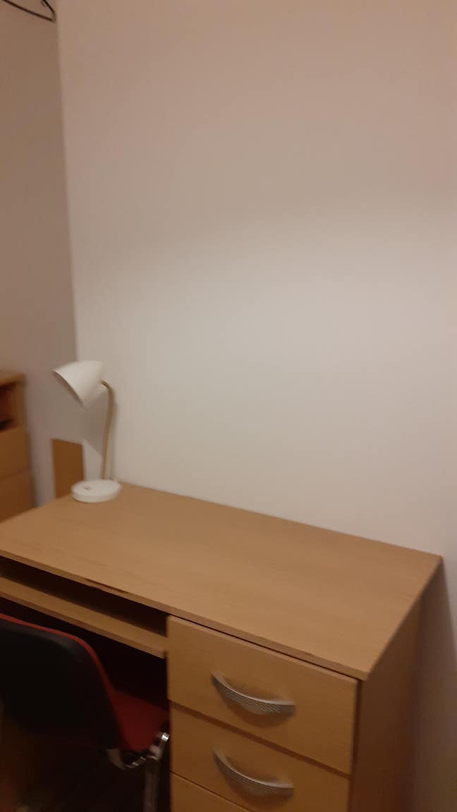 Comfy double room in great terraced house Main Photo