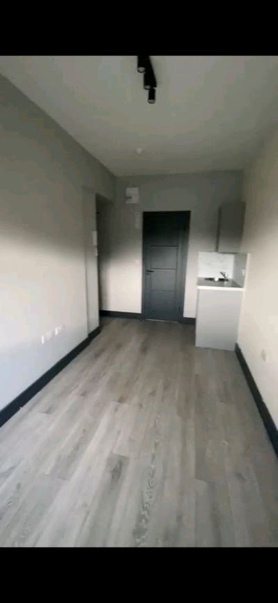 Studio for rent Main Photo