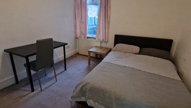  Room  available f Main Photo