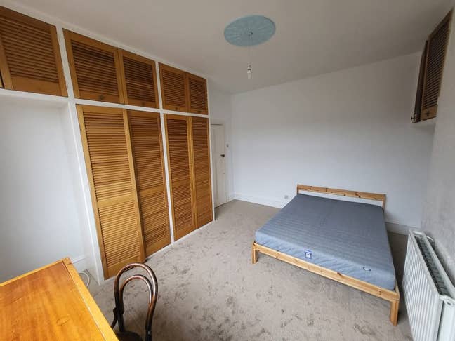 Spacious double room in Leyton Main Photo