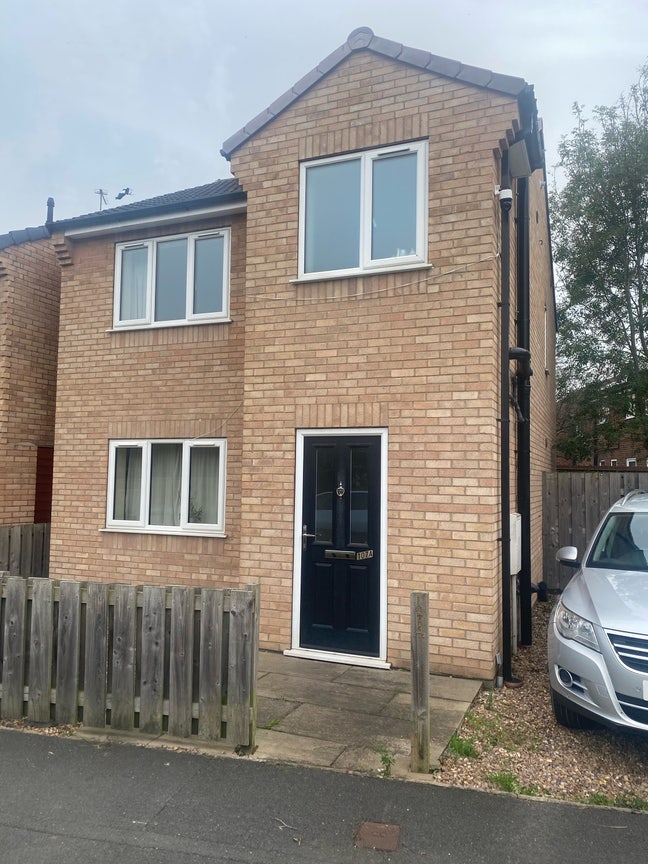 Large double room Main Photo