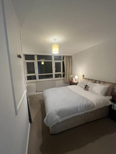  Bright Double Room Available in Putney! Main Photo