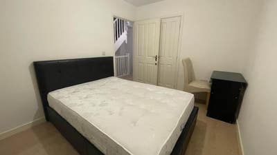 Spacious double room to rent in harrow, HA2  Main Photo