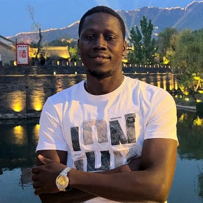 37 year old Male seeks a single or double room Main Photo