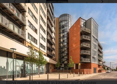 Looking for female flat mate  Main Photo