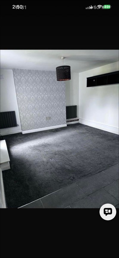 Looking for working Professionals with High stand Main Photo