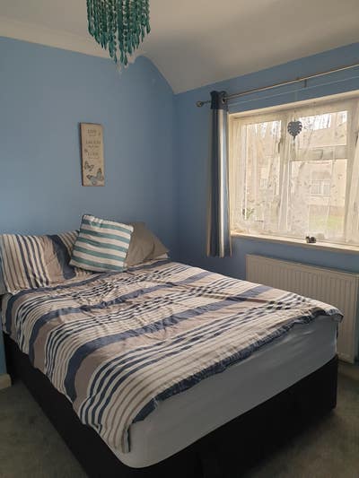 Double bedrooms available in 3 bed house nr Barton Main Photo