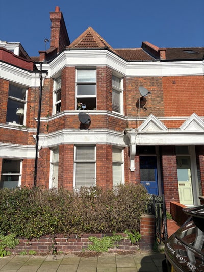 &pound;705 - Double Room in a Friendly House Share Main Photo