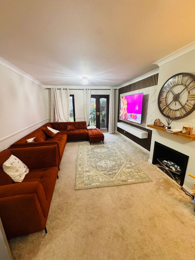 Large Double Room to Rent – All Bills Included Main Photo