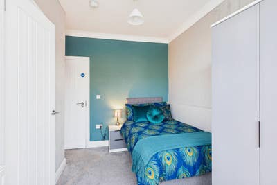 4 En-suite Rooms, Newlands Avenue, TS20 Main Photo