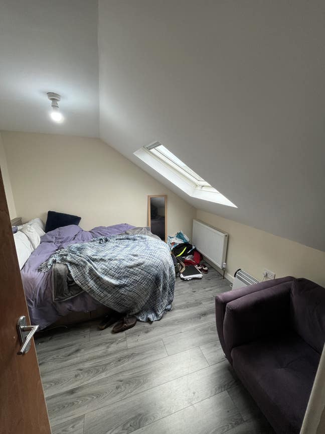Room in Fallowfield available until June 30th.  Main Photo