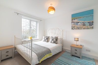 Double Rooms & Ensuite : Stunning House Share  Main Photo