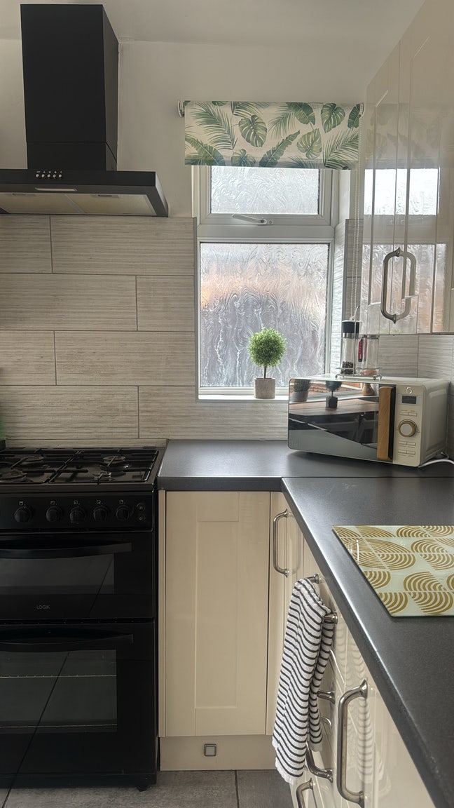 1 room available in Solihull B91 Main Photo